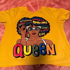 Queen T shirt back out yellow colored Size M